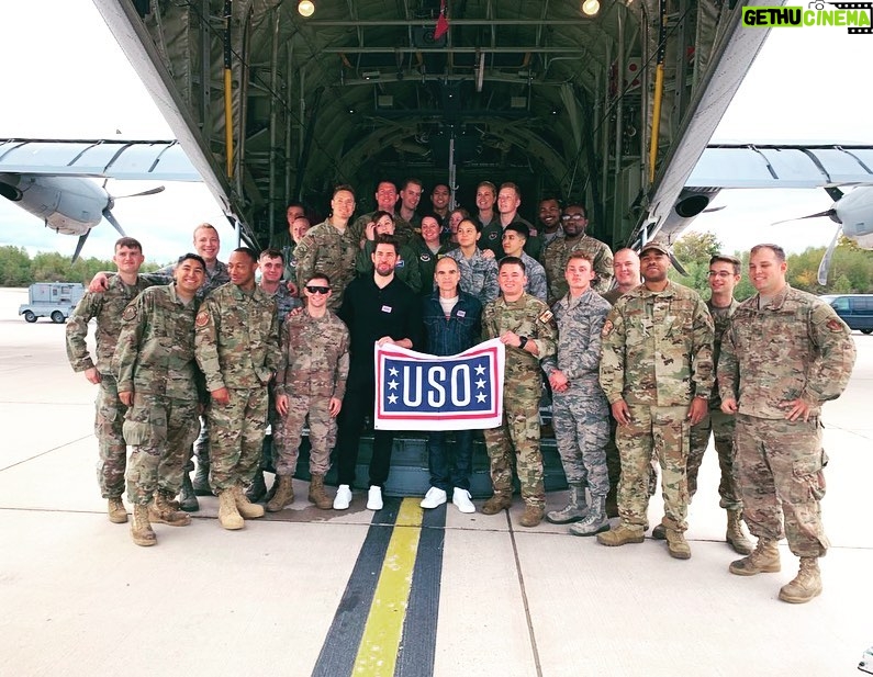 John Krasinski Instagram - No words to describe the day we had at Ramstein Air Base in Germany... so thankfully there are photos! Cannot say thank you enough to all the incredible service men and women and their families! Thank you to @theuso for giving us this opportunity and to @realmichaelkelly for, well, everything! A once in a lifetime experience! #JackRyanSeason2 @usotour