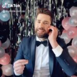 John Krasinski Instagram - That’s right class of 2020 I’m DJing your prom with some friends this Friday night 8EST/5PST!! Click link in bio for invitation! See you then!