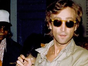 John Lennon Instagram - (JUST LIKE) STARTING OVER.
But when I see you darlin’
It’s like we both are fallin’ in love again
It’ll be just like starting over