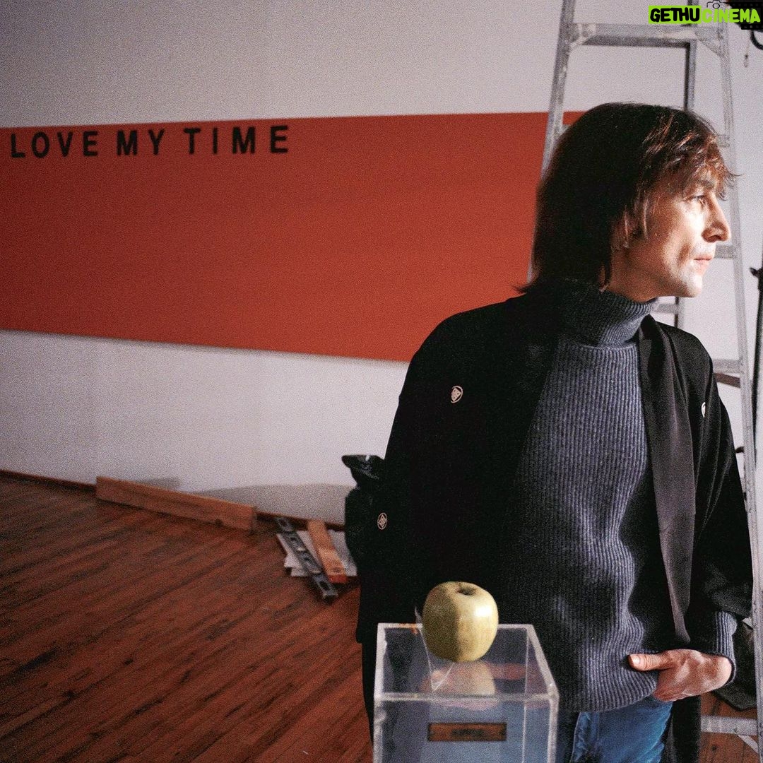 John Lennon - 59.7K Likes - Photo: Allan Tannenbaum @soho_blues 1980