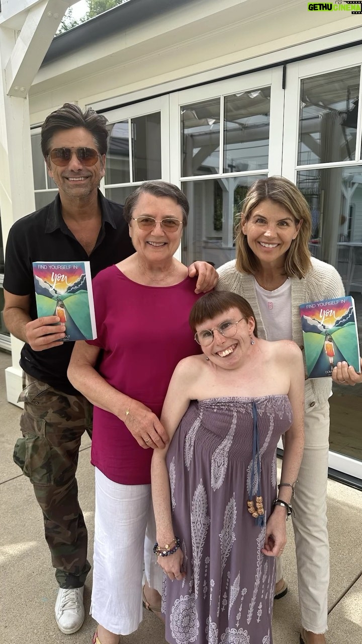 John Stamos Instagram - Head to @amazon and grab a copy of my dear friend @domiput’s new book “Find Yourself In You”. Forword by yours truly. She’s a rockstar. Love you Domi! ❤️