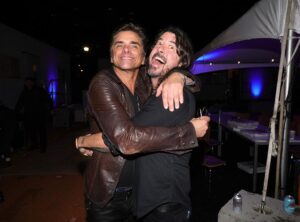 John Stamos Instagram - Hanging with my old buddy, Dave Grohl. Epic day. Crowd was wild. Thank you for having us @seahearnow! @hurleyhurley - your 📸work is stunning ! Check him out.  Also old pal, @kevinmazur.  LOVE @talldaddy90210 and @gibsonguitar - best tubs, @ludwigdrumshq