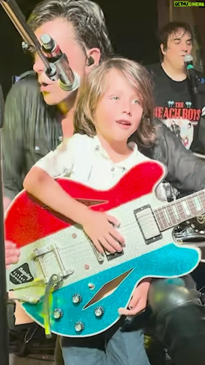 John Stamos Instagram - Billy UPSTAGING me (again) at a private party we just played with @thebeachboys. I was fine with him shredding, but when he cribbed my high-five move to the front row…(I can’t ground him for that, right?)