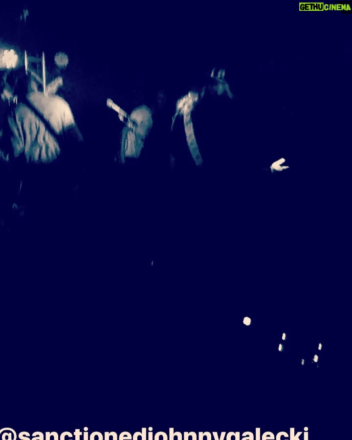 Johnny Galecki Instagram - Last night was a blast w/ my brothers @badflowermusic at The Bottom Lounge in #Chicago Thanks to all there. (First stage dive. I’m very 90s.) #lifewithpooks 🎥: @the_adventures_of_caleb_h
