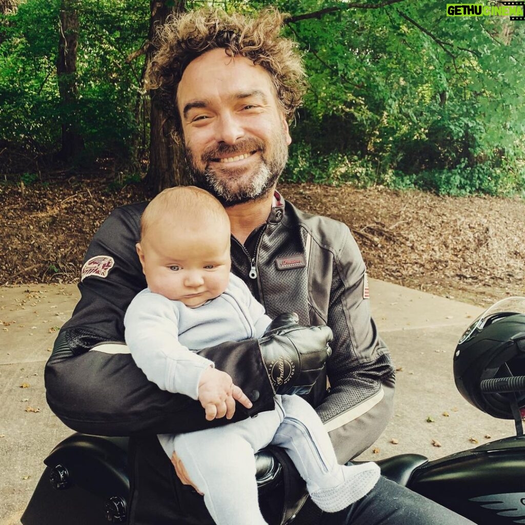 Johnny Galecki Instagram - #godson time w/ my right-hand-man, Huckleberry Houser who will crush me in arm wrestling by the time he’s four months old. Many adventure to come and share, Little Big Man. ❤❤❤Well done, @tatianahouser & @randyhouser #unlikelypals