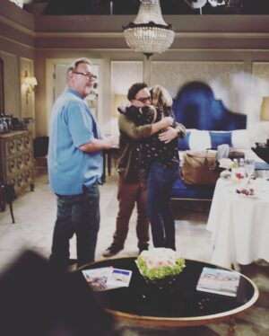 Johnny Galecki Instagram - Filming Leonard’s & Penny’s last scene. @kaleycuoco (Throwing grapes at photographers is a favorite pastime.)