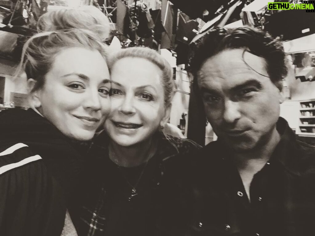 Johnny Galecki Instagram - The work of @bigbangtheory_cbs Wardrobe Designer Mary T. Quigley can not possibly be overestimated. The looks she created for each of our characters have become immediately recognizable and iconic, gave each of us actors our skin for over 12 years and will find a new home at The Smithsonian Museum once we wrap. The very first wardrobe designer in television history to be given producer credit and for good reason. On a personal note, I would be a much lesser person if I wasn’t so fortunate to have her in my life since the age of 16. We love you, Mary. #emptyqueue Also pictured, featured day-player @kaleycuoco