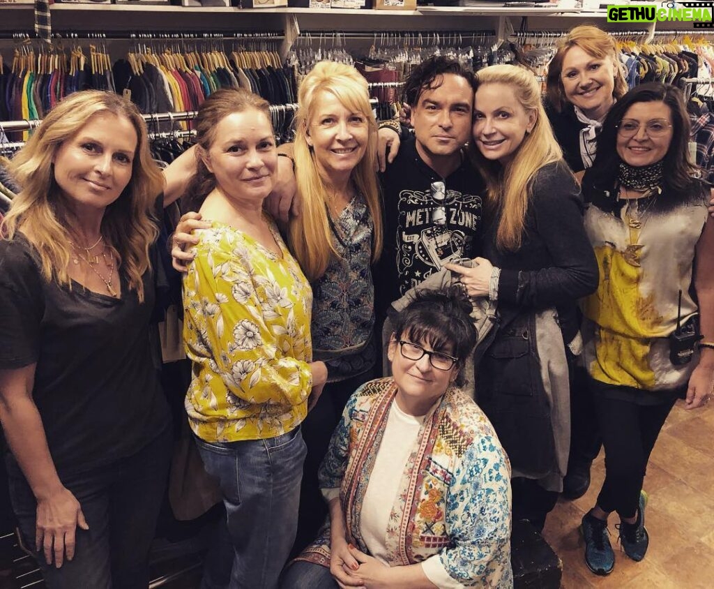 Johnny Galecki Instagram - The incredible talents and hearts behind @bigbangtheory_cbs wardrobe. L-R: #alexbates #valerierego @noellepol #saramarkowitz #maryquigley #janelanzner @suzycashmere