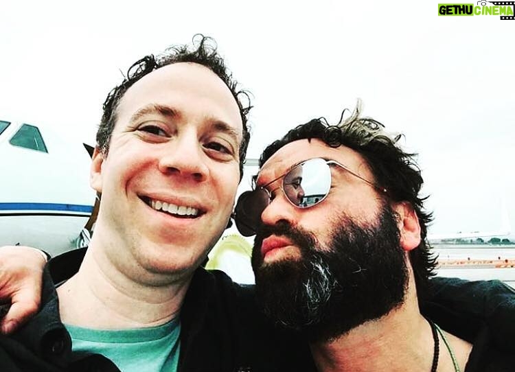Johnny Galecki Instagram - Happy birthday to @kevsussman Love you, brother. Thanks for making me laugh all these years.
