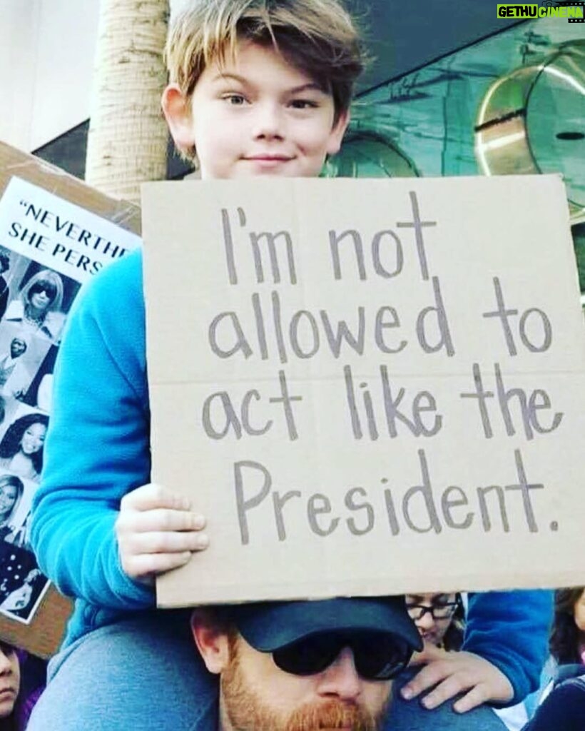 Johnny Galecki Instagram - Remember when a President was (even mostly kinda) a positive influence? Kudos to this man for raising a thoughtful boy. For those of you men whom have daughters and voted for a man who bragged on tape about sexually assaulting women, I have a lot of questions for you. For those of you women who voted the same, I have a lot more. Feel free to unfollow me. ❤️