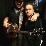 Johnny Galecki Instagram - Had a blast with my #unlikelypal @randyhouser last eve @iheartcountry @iheartradio Check out his new incredible album, Magnolia, released tomorrow! 📽: @tatianahouser