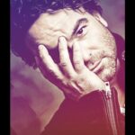 Johnny Galecki Instagram -