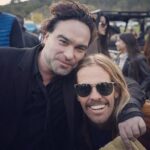 Johnny Galecki Instagram - I, like many others, am in utter shock. #taylorhawkins was the most skilled and ferocious rock drummer alive. He was searingly silly and absurdly honest. And, most importantly, a profoundly THOUGHTFUL man and friend. My heart goes out to Alison, Oliver, Annabelle and Everleigh as well as @foofighters and Gus and their crew. “Happy 9th birthday, Luci! Prolly not exactly what you had in mind. Prolly getting ready to throw a raging party until this Covid stuff happened. But you’ll have fun. I know you will. With an Uncle like Johnny and everyone else. I hope it turns out okay for you, Love. I’m sure it will. Just take care of yourself. Look after your Mommy and Daddy and happy 9th birthday, Sweetheart.” — Taylor, 4/22/20 in a video message to my niece.
