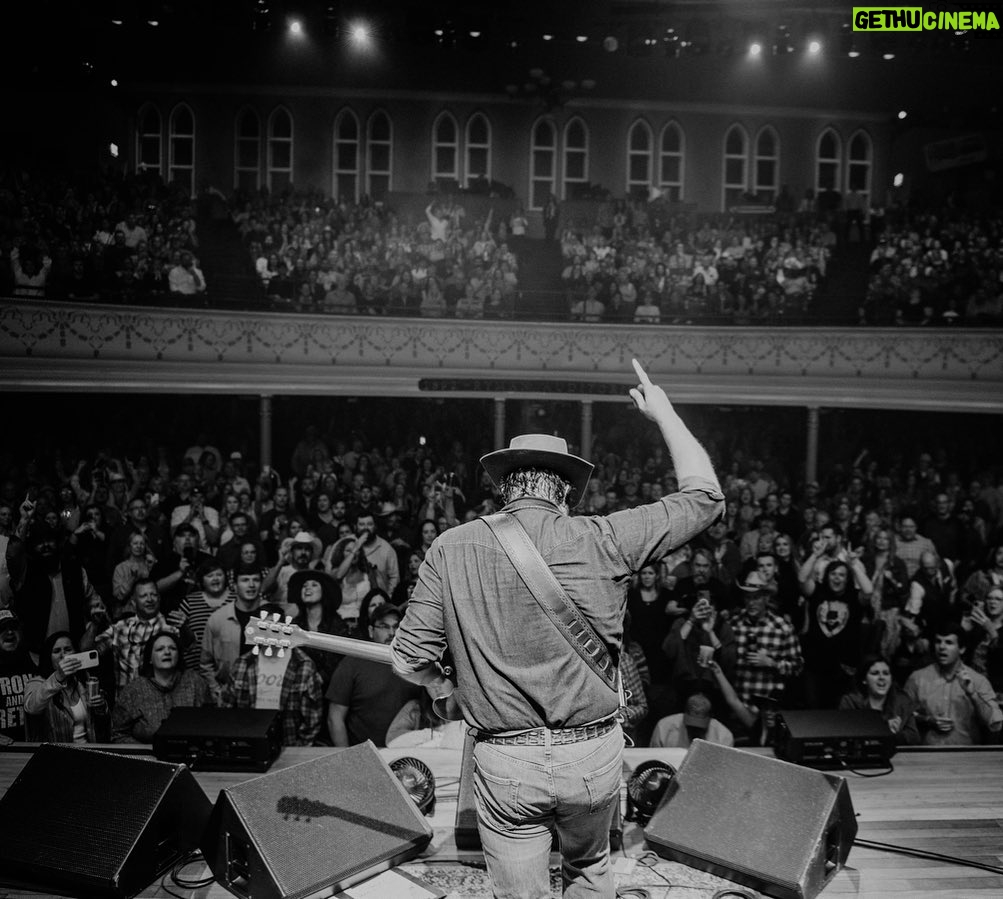 Johnny Galecki Instagram - Congratulations to my #unlikelypal @randyhouser and the fellas in the band for their first ever show headlining the legendary @theryman last night! Love you, Gents. 📸: @cayleerobillard