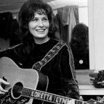 Johnny Knoxville Instagram - Sad day. One of the greatest singer songwriters ever no matter the genre, Loretta Lynn R.I.P.❤️❤️❤️