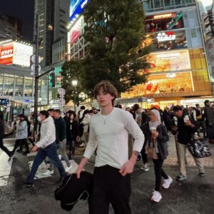 Johnny Orlando Instagram - Tokyo 🇯🇵 2 days until my first tour in Asia starts !! So excited so grateful and I can’t wait to see u all ❤️A few tickets left for the shows below 

11/16 Tokyo
11/18 Taipei (sold out)
11/20 Manila
11/22 Seoul 
11/25 Bangkok (very festival)
11/27 Kuala Lumpur (sold out) 
11/28 Singapore