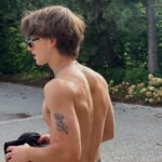 Johnny Orlando Instagram - I guess summer’s over