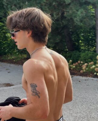 10 Stunning Instagram Photos of Johnny Orlando