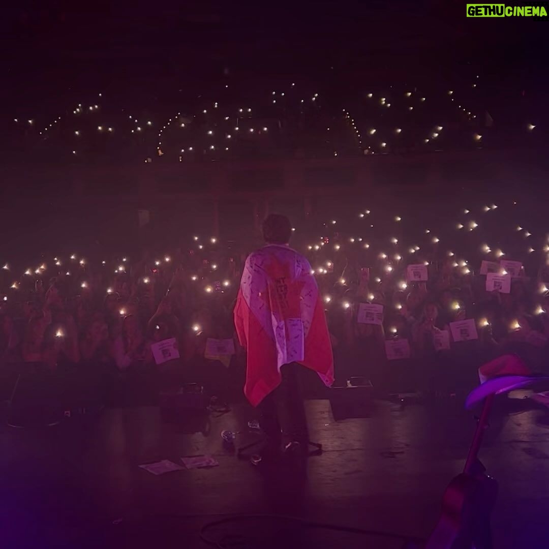 Johnny Orlando Instagram - TORONTO, thank you for a night I’ll never forget 🦋 The Danforth Music Hall