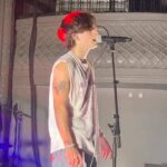 Johnny Orlando Instagram - A Man Like Me and Party for Two OUT NOWWW <3 #theridepart2