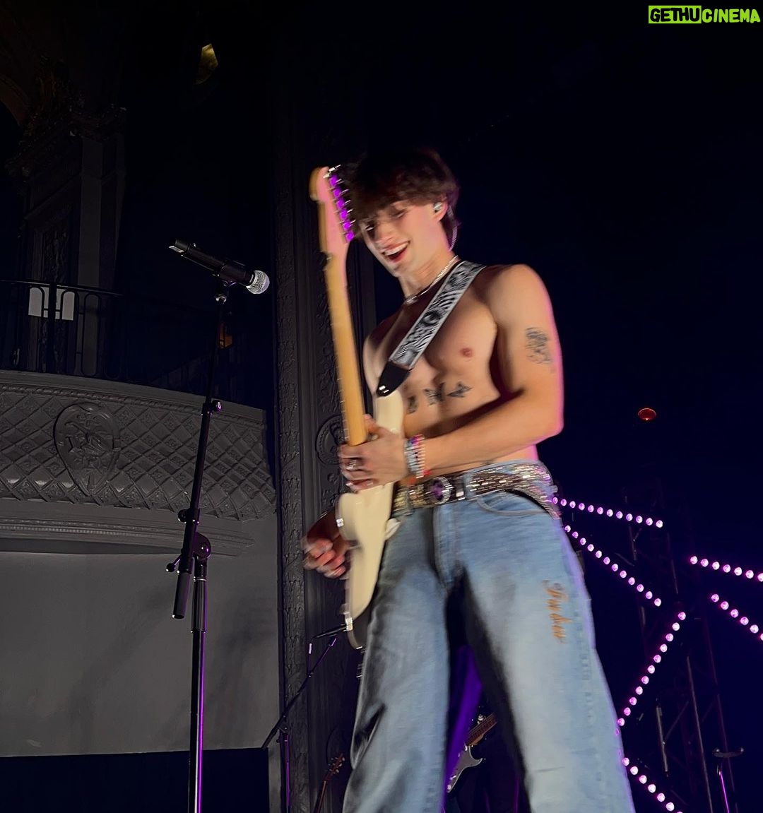 Johnny Orlando Instagram - SF thank you for the best first show ever<3 welcome to the ride tour🦋 San Francisco, California