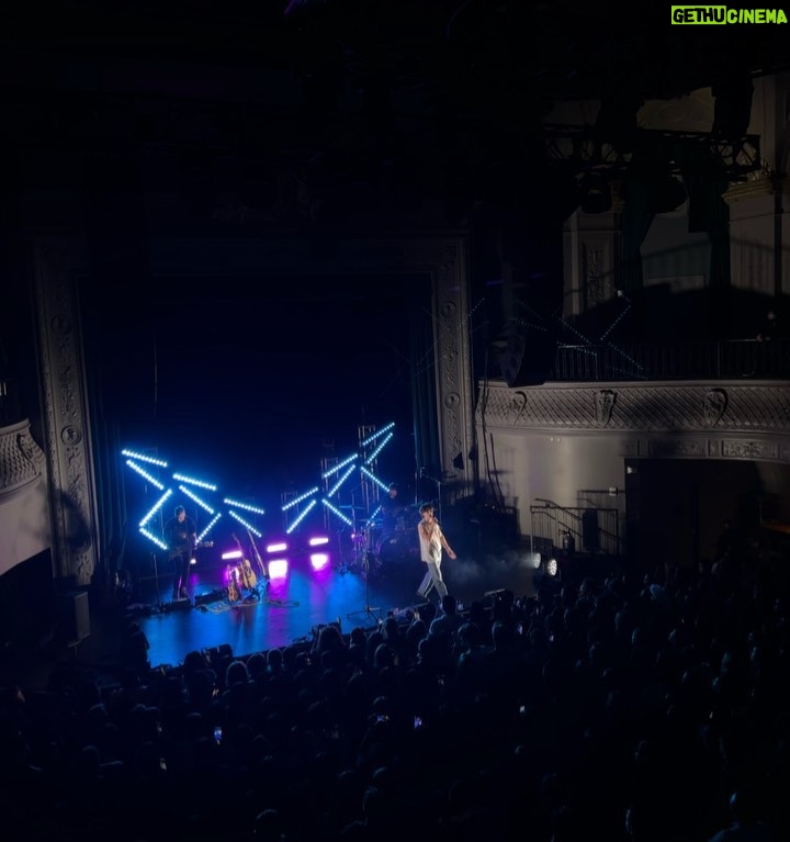 Johnny Orlando Instagram - SF thank you for the best first show ever<3 welcome to the ride tour🦋 San Francisco, California