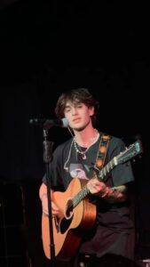 Johnny Orlando Instagram - One week till part 3 of The Ride drops. Here’s verse 1 of “thinking of me” 🦋