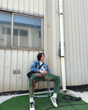 Johnny Suh Instagram - patched the patches 

@haechanahceah