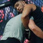 Johnny Walker Instagram - I’ve been working with @karlmooremma leading up to his world championship fight. Karl has help me prepare for my last fight in vegas. As team members and friends we look out for each other leading up to every fight prep 👊 @ufc @celtic_warrior_gym_ @sbgireland @paradigmsports @monsterenergy @coach_kavanagh @abspowerlifting @motionmasters #ufc #sbg #sbgireland #ufc #mma #bjj #fight #fighter #Irish #ufcireland #mmafighter #newyork #octagon #johnnywalker #johnnywalkerufc #mixedmartialarts
