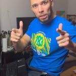 Johnny Walker Instagram - Quem aí está sentindo a sorte do seu lado? Na dúvida, faça como eu e aposte nos dois times que estão na final do Mundial de Clubes! Aposte no Platincasino e que vença o melhor. Boa partida, galera!