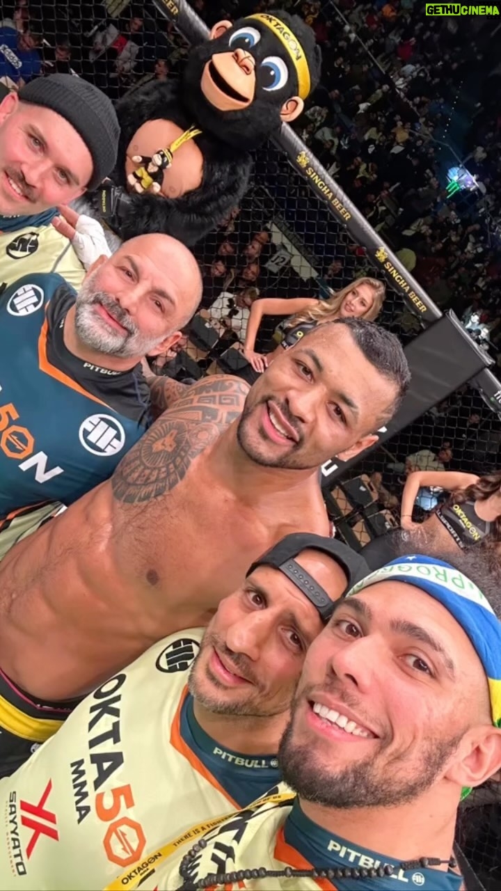 Johnny Walker Instagram - @rafaelxavier_mma champion tonight at @oktagonmma , parabéns irmão , se você acreditar o oktagon fica pequeno e você fica gigante OSTRAVAR ARÉNA