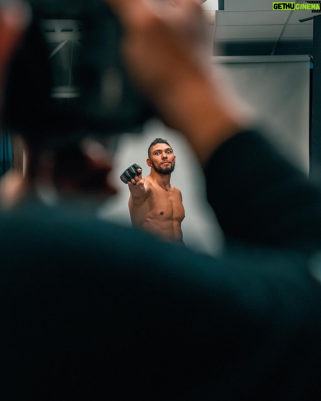 Johnny Walker Instagram - Another part of my job I love is getting to talk to the world and my fans on fight week 🙏 Outra parte do meu trabalho que adoro é conversar com o mundo e com meus fãs na semana da luta 🙏 @ufc @celtic_warrior_gym_ @sbgireland @paradigmsports @monsterenergy @coach_kavanagh @abspowerlifting @motionmasters @duelbitsofficial #ufc #sbg #sbgireland #ufc #mma #bjj #fight #fighter #Irish #ufcireland #mmafighter #newyork #octagon #johnnywalker #johnnywalkerufc #mixedmartialarts