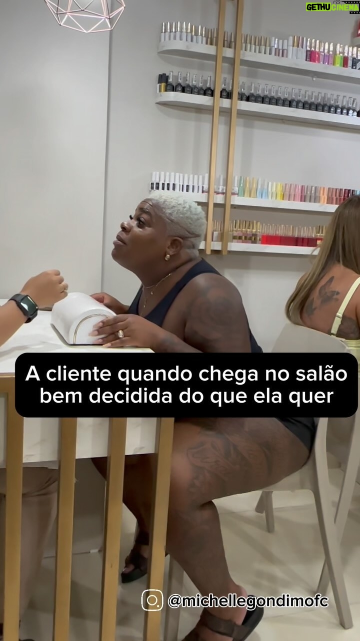 Jojo Todynho Instagram - Quando a cliente chega no salão bem decidida do que ela quer.. (contêm ironia rs) . . . . #unha #porcelain #unhadefibra #manicure #designer #eacola #voltaasaulas #fyp #eu #humor #explorepage #instagram #explore #estudante #raulaçucarado #trend #exploremore Fórum Centro Empresarial Taquara