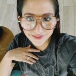 Jolina Magdangal Instagram – Shoot day. Dito lang naman sa bahay kaya chill lang.