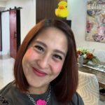 Jolina Magdangal Instagram - Naku naku!! Kalat na nga daw sa Baguio ang Bibe na ito. Malapit na daw kasi ang araw ng mga puso… kaya ang tanong.. may date ka na ba? Dapat may Bibe ka na para sa Valentine’s day!🤣🤣🤣 #baguio #bibe Shoutout kay Matt sa pag edit nito!😊
