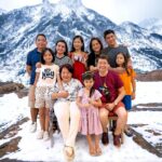 Jolina Magdangal Instagram - O diba nakuha pa namin magpasko sa snow. Tibay ng mga balat namin, naka tsinelas, shorts, spaghetti strap lang kami. Puno ng snow ang paligid pero kami medyo makintab sa init.🤣🤣 🤣🤣🤣🤣 Joke!!! We had a great time kanina. Tagal ko na sila di nadalaw sa tagaytay at gusto nila ako madalaw sana nung nakaraang linggo na bed rest ako pero ngayon lang natuloy na makaluwas. ANG SAYA!!! At higit sa lahat.. nilutuan ko sila ng version ko ng adobo. Pasado kay hurado daddy at hurado mommy!!!! Busog na busog sila.😊 #PeleSerye #TeleVika #postchristmas #prenewyear #family #goodvibes #grateful #inspiration #explore #fyp #foryou #foryourpage