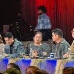Jolina Magdangal Instagram – Ano kayang  pinag uusapan namin dito? Sige nga… caption this…
