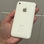 Jolina Magdangal Instagram - To continue the cellphone collection.. eto naman ang very first iphone ko. Naabutan nyo to?