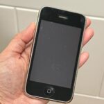 Jolina Magdangal Instagram - To continue the cellphone collection.. eto naman ang very first iphone ko. Naabutan nyo to?