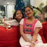 Jolina Magdangal Instagram - About last night.. simple pero punong puno ng pagmamahal at gratitude. 🎄👨‍👩‍👧‍👦🎄 #PeleSerye #TeleVika