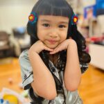 Jolina Magdangal Instagram - Kagabi bagong tasa ang bangs, nagpakulot at pictorial bago matulog.😂 Haaay Vika Anaya!!!! Kung pwede lang akapin kita (kayo ni Kuya Pele) habangbuhay… enjoyin natin ang araw araw anak kasi ang bilis bilis dumaan e. Oops Nanay senti mode: ON! #TeleVika #goodvibes #blessings #myeverydaymagic #grateful