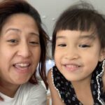 Jolina Magdangal Instagram – Kanina nung nag school kami.. parang bumigat yung pakiramdam ko.. tapos kinuha ni Vika phone ko at sabi nya “mama let’s have fun taking a video and picture” kaya eto gumaan na ang pakiramdam ko, mas nahappy pa ako.

Minsan talaga yung mga anak natin ang aakay sa atin sa ano mang paraan na kaya nila.

Si Vika nasa akin kasi ako teacher nya.. si Pele nasa taas kay Mark kasi si Papa ang teacher nya.

Nag share lang ang nanay… diba hindi halata na mataas BP ko nyan.. 151/105♥️

#TeleVika #homeschool #randomsharing #everydaymagic
