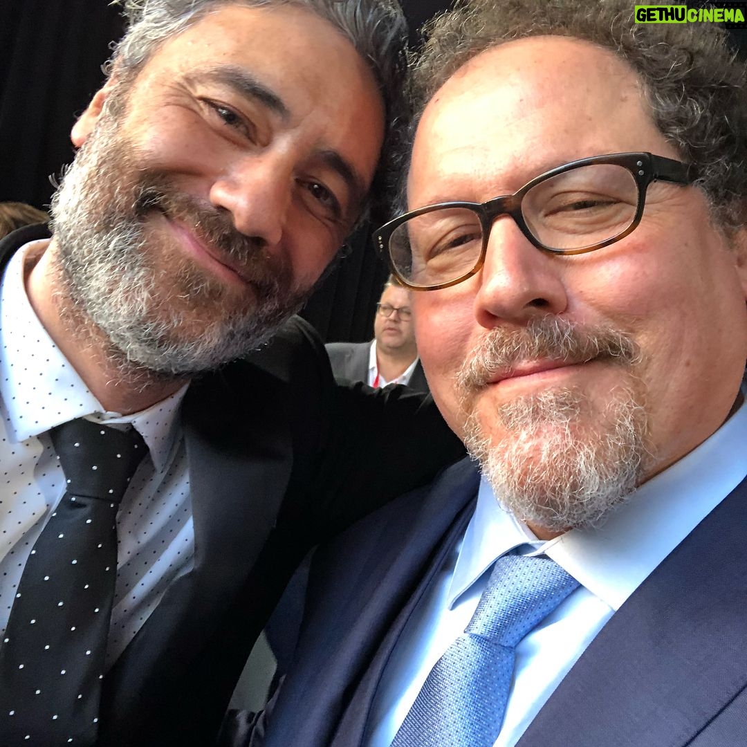 Jon Favreau - 121.2K Likes - Red carpet #Avengers #infinitywar