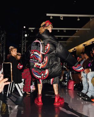 Jon Z Instagram - NY 🗽Fashion Week Thanks @sprayground @veganbuddah180 @davidbendavid 📸 @jeffsarita #FashionKilla #LocoHumildeyReal #Sprayground