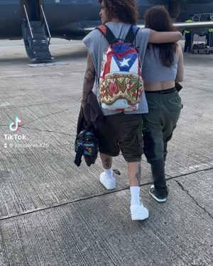 Jon Z Instagram - Que importa lo que digan y lo que piensen otros si nosotros somos felices 🤜🏽🤛🏽 @ivettevirginia #LocoHumildeyReal #LocoHumildeyRealTheAlbum 💿💿💿🔜🔜🔜