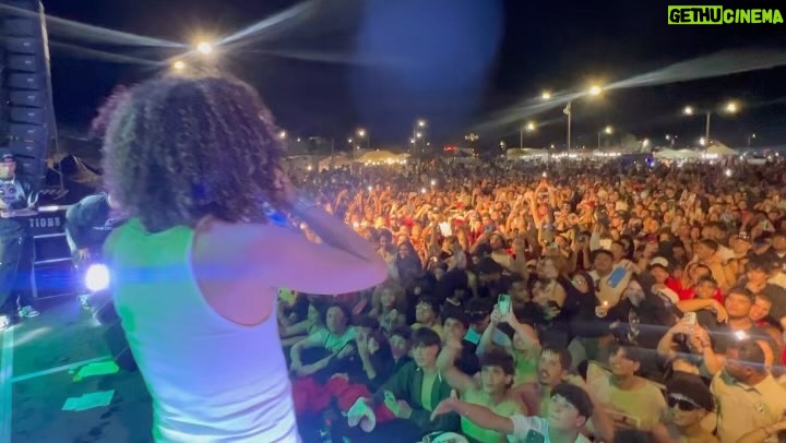 Jon Z Instagram - GRACIAS A TODOS MIS BORICUAS Y LATINOS DE ORLANDO KISSIMMEE 🫶🏽 No saben la falta que me hacía sentir esto LOS FUCKING AMOOO PUÑETAA!#LocoHumildeyReal 🤜🏽🤛🏽 #LocoHumildeyRealTheAlbum COMING SOON! Orlando, Florida