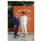 Jonathan Bailey Instagram - Sensational presentation @santoniofficial. ✨ Celebrating top tier values with a stunning vision of modern heritage, craft and beauty. And SUCH a lovely family headed by genius @giuseppesantoniofficial. ✨ Grazie mille. ✨ #Santoni #MakersofBeauty #DoubleBuckleSneaker #MilanoFashionWeek