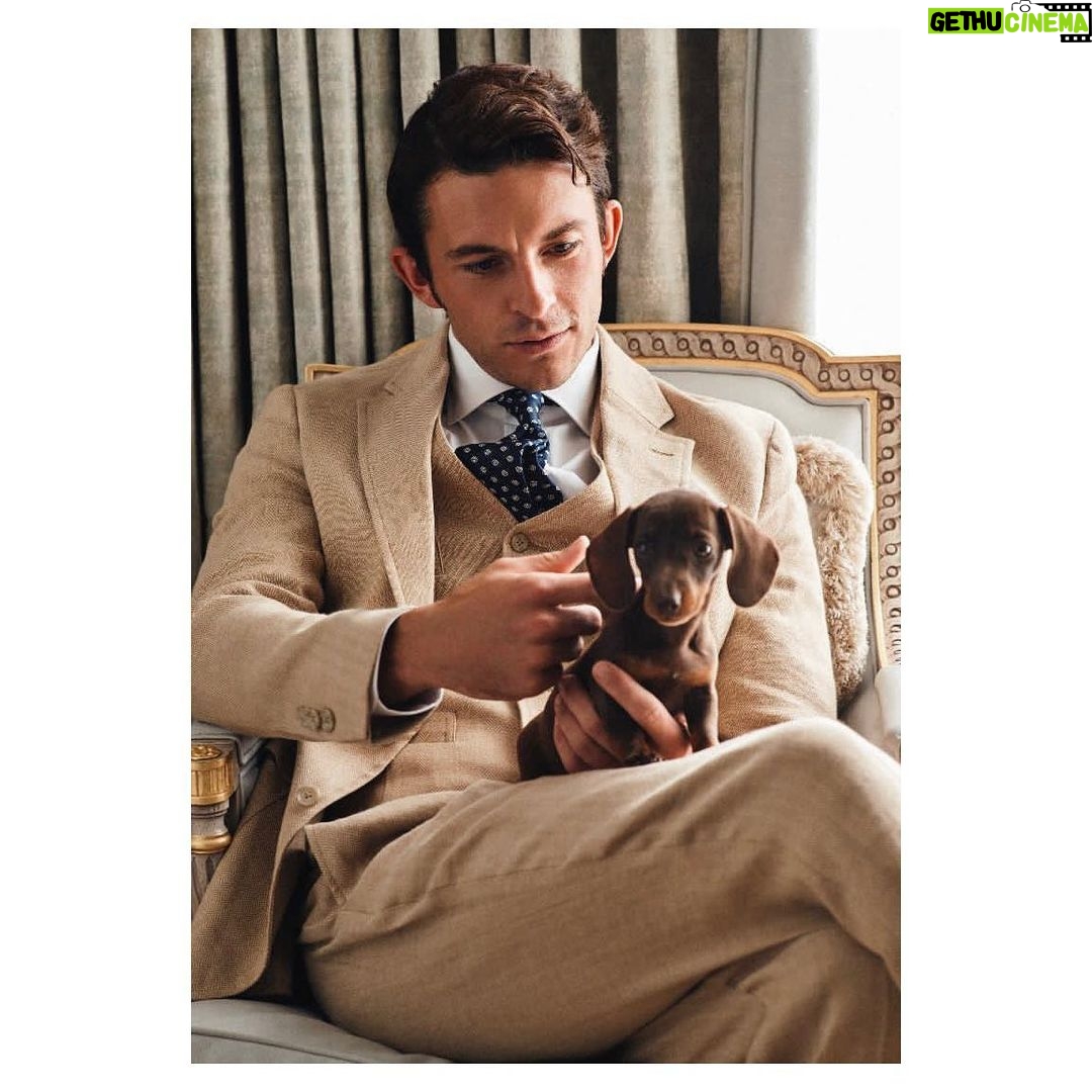 Jonathan Bailey Instagram - Ralph Lauren X Wimbledon Thank you @ralphlauren, @edward_enninful and @britishvogue for an ultimate celebration of my all time favourite sport and tournament. ๐พ ๐ฅ ๐ถ ๐ธ @eddhorder ๐จ๐ปโ๐จ @rbpmstudio @poloralphlauren Claridgeโs