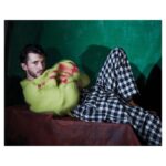 Jonathan Bailey Instagram - 🌖 @flauntmagazine . . . . 📸 @JasonHetheringtonStudio 👖 @MillerMode ft. @AmiParis 👨🏼‍🎤 @liztaw ✍️ @Aubrey_Writes #FlauntMagazine #BraveNewWorld