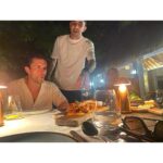 Jonathan Bailey Instagram - 🦀 🩵 @joalimaldives JOALI Maldives